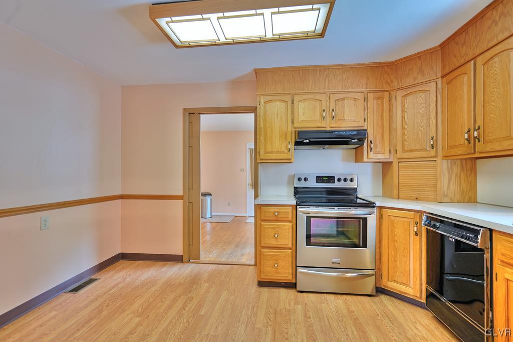 403 Maple Road Hellertown, PA 18055 - Photo 6 of 34 Gallery Image 6