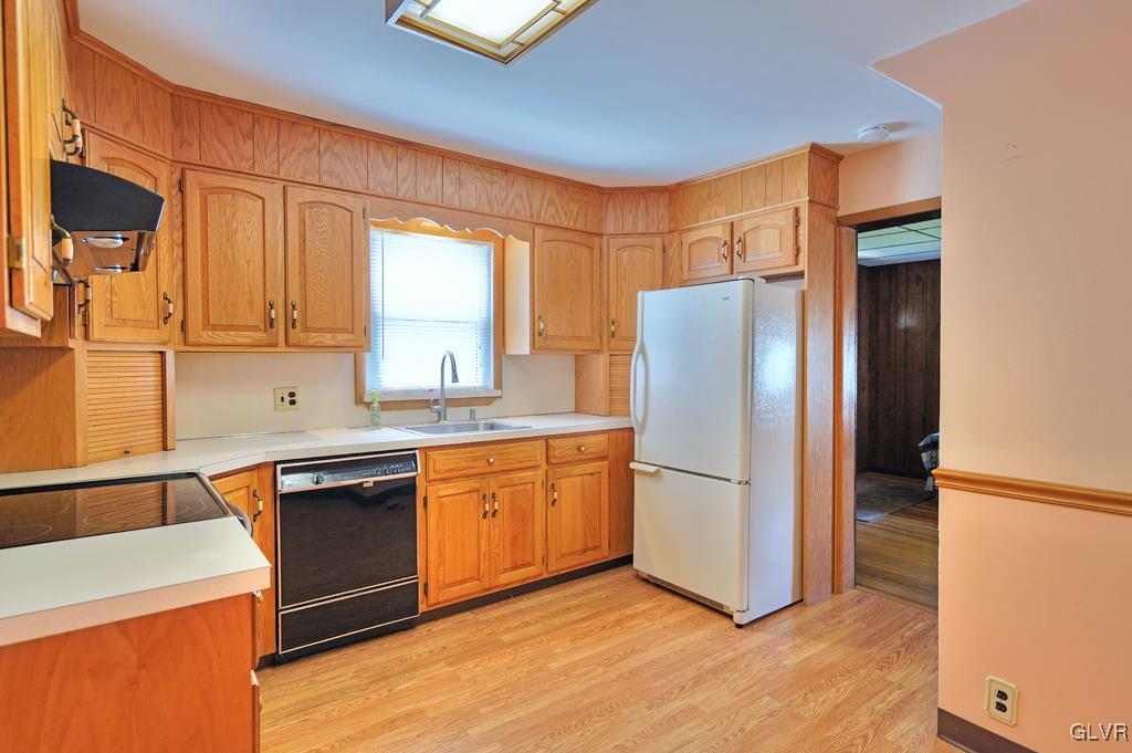 403 Maple Road Hellertown, PA 18055 - Photo 7 of 34 Gallery Image 7
