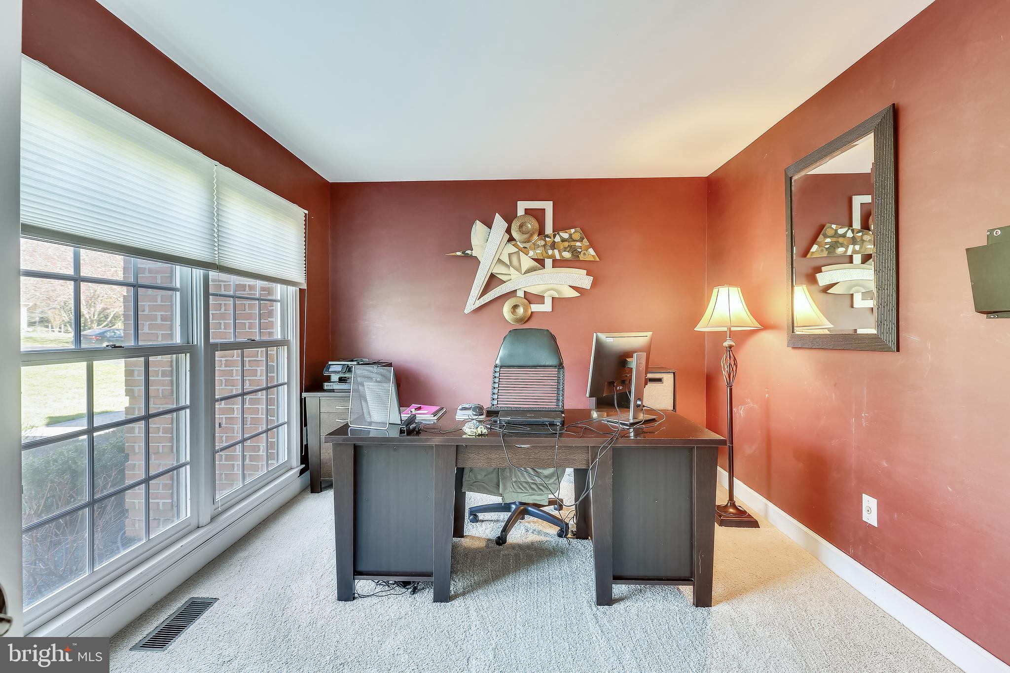 22406 Sweetleaf Lane Gaithersburg, MD 20882 - Photo 6 of 60 Main Level Office