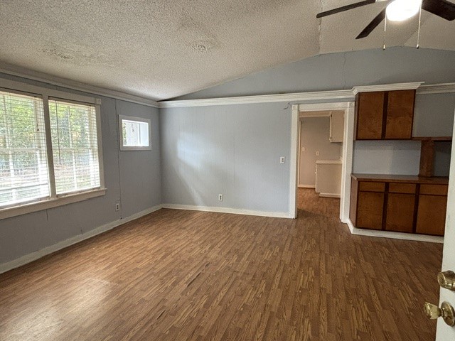 940 Gordon Street Blackshear, GA 31516 - Photo 7 of 24
