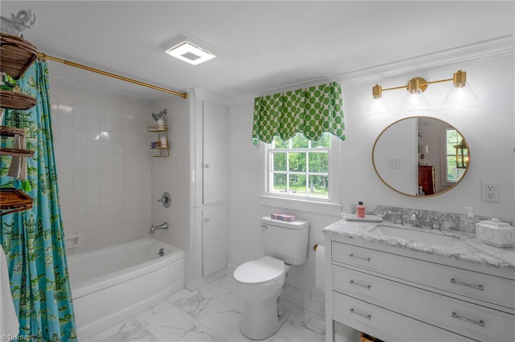 1567 Jennings Road Statesville, NC 28625 - Photo 19 of 39 Upstairs Bathroom
