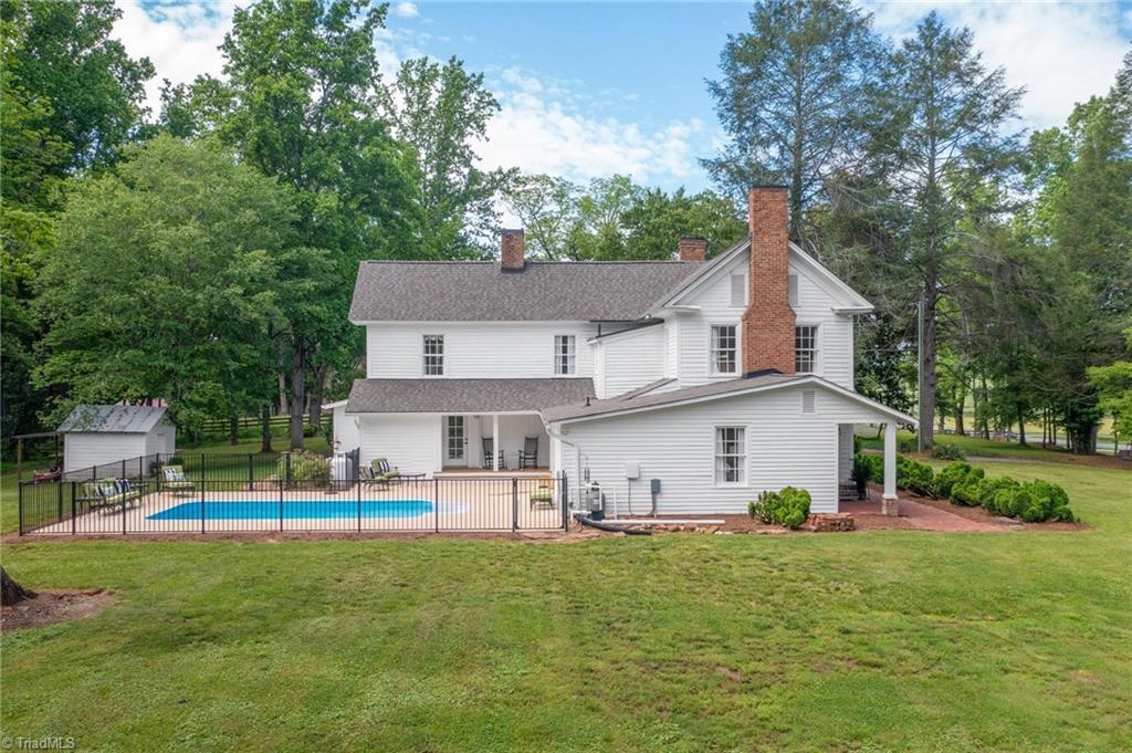 1567 Jennings Road Statesville, NC 28625 - Photo 2 of 39