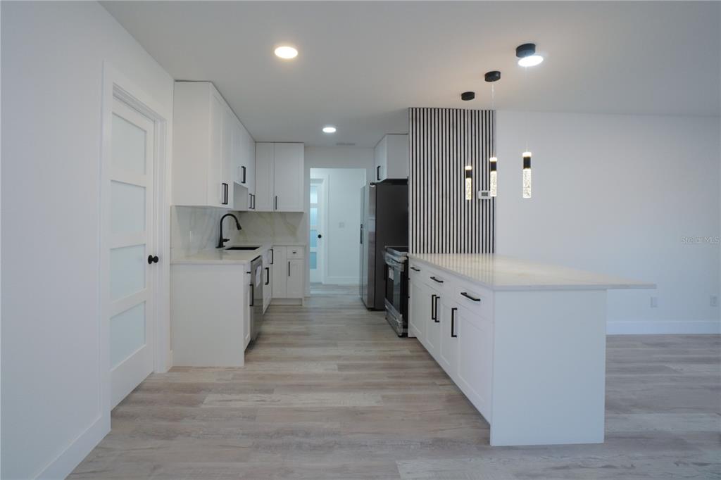 1461 Royal Road Venice, FL 34293 - Photo 9 of 68