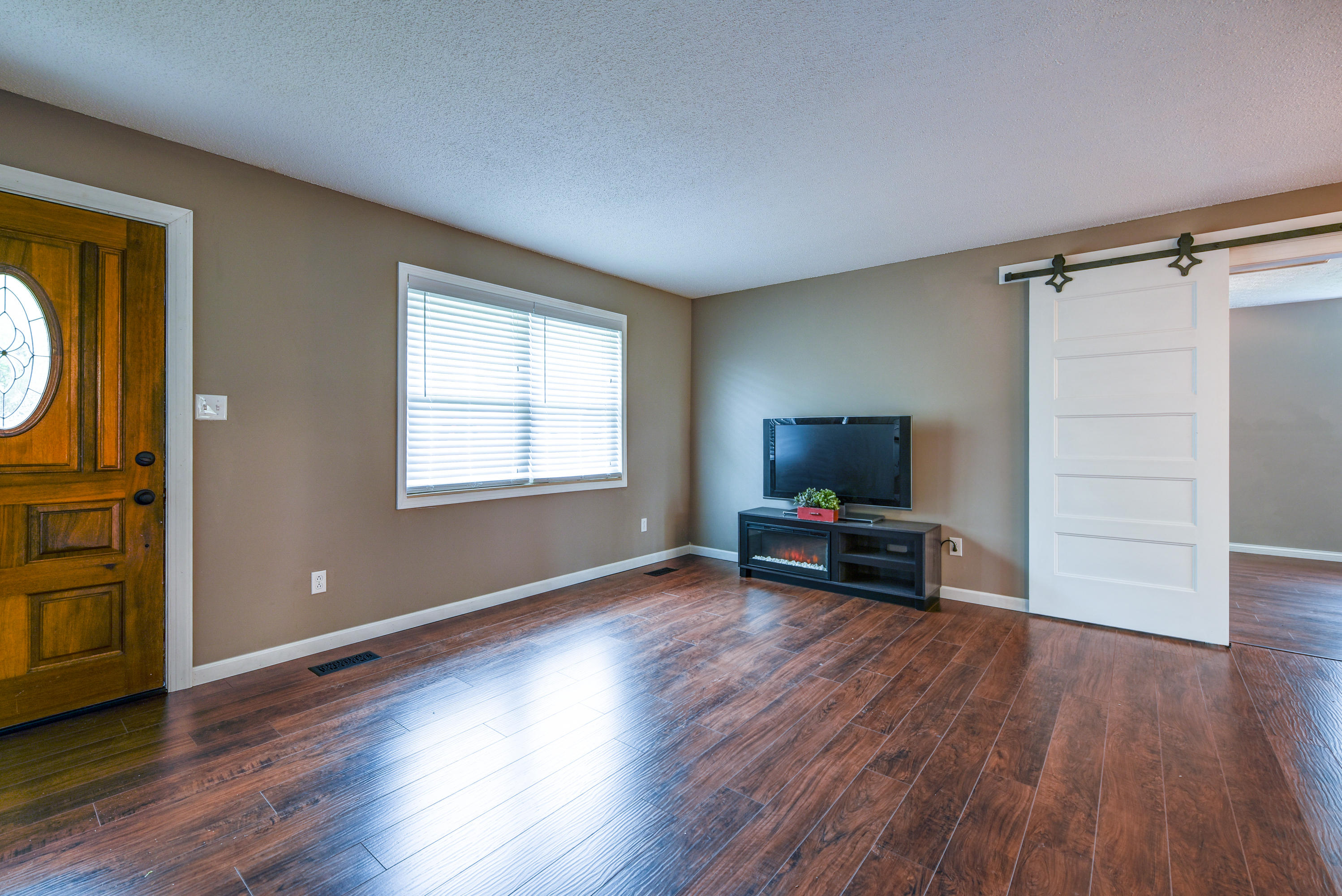 4427 Damas Road Knoxville, TN 37921 - Photo 3 of 23 4427 Damas Rd-3