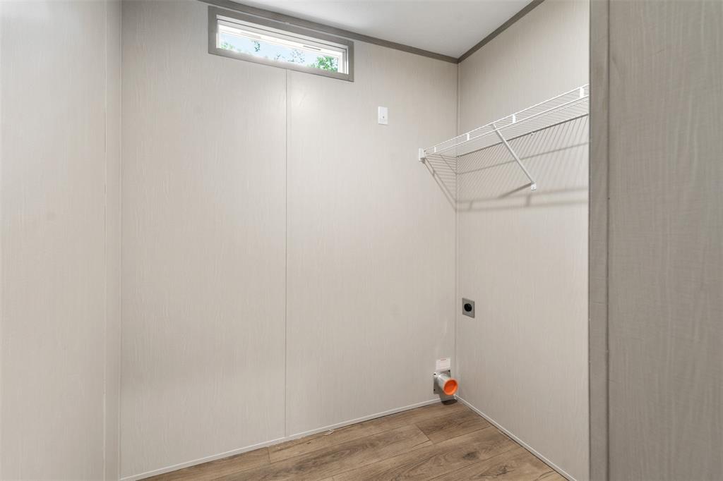 125 Neches Mabank, TX 75156 - Photo 13 of 23 a view of small space