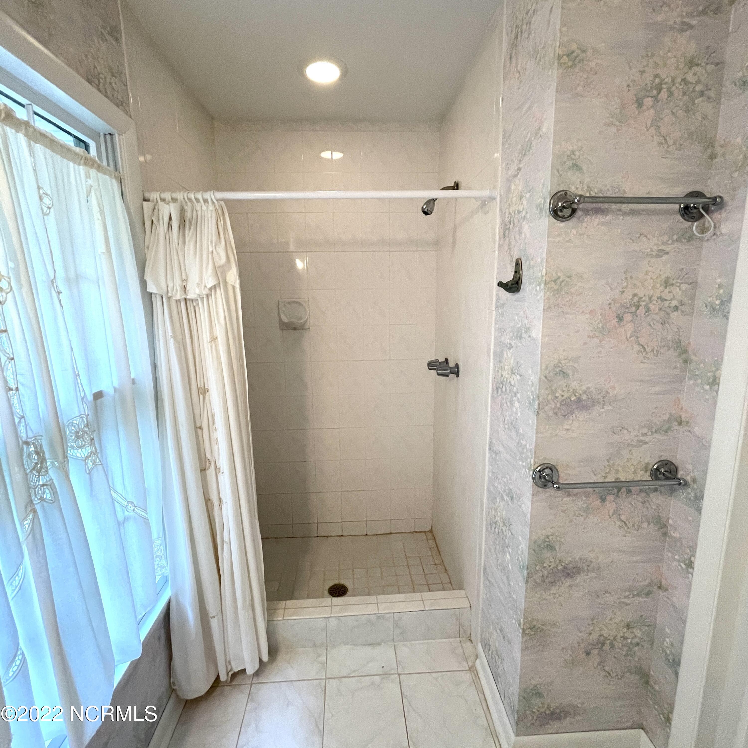 118 Horniblow Point Road Edenton, NC 27932 - Photo 20 of 33 Mbath