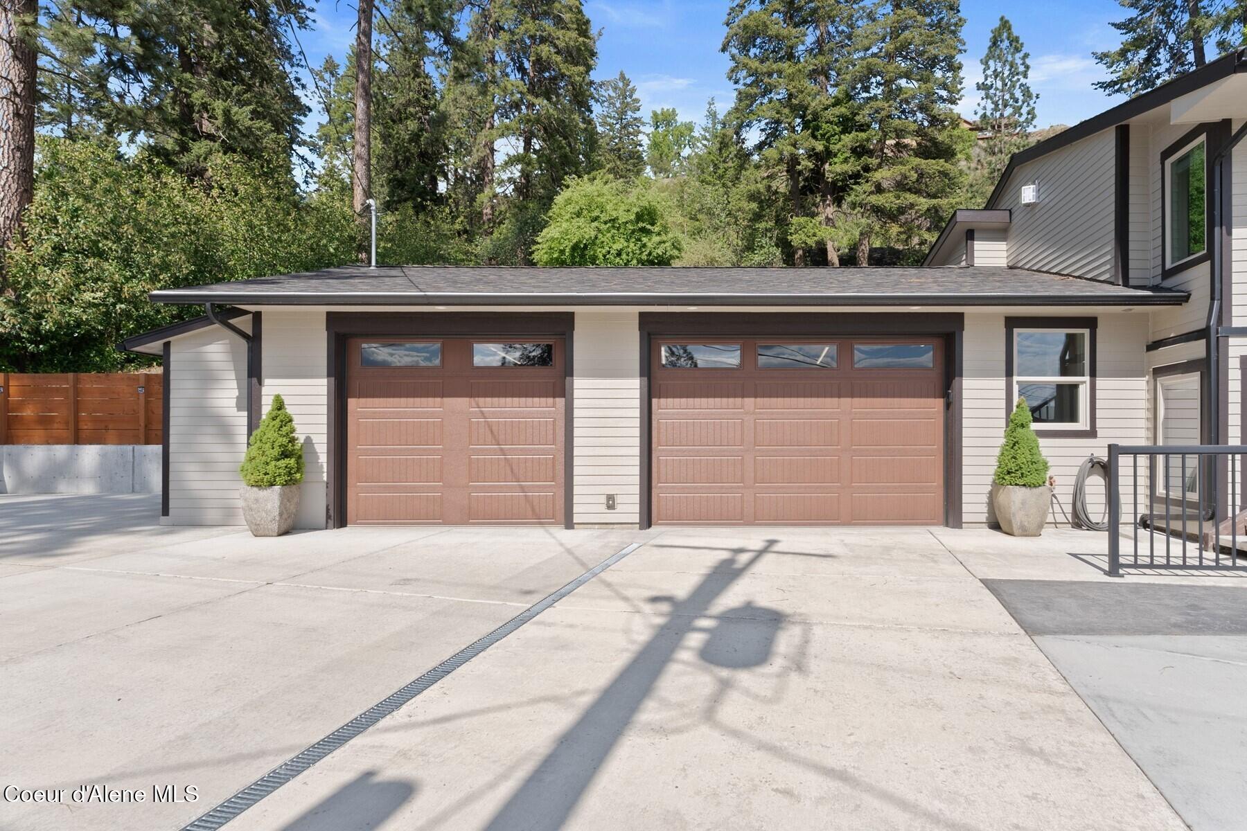 2406-1 South Silver Beach Road Coeur D'Alene, ID 83814 - Photo 28 of 44 Oversized 3 Car garage w heat