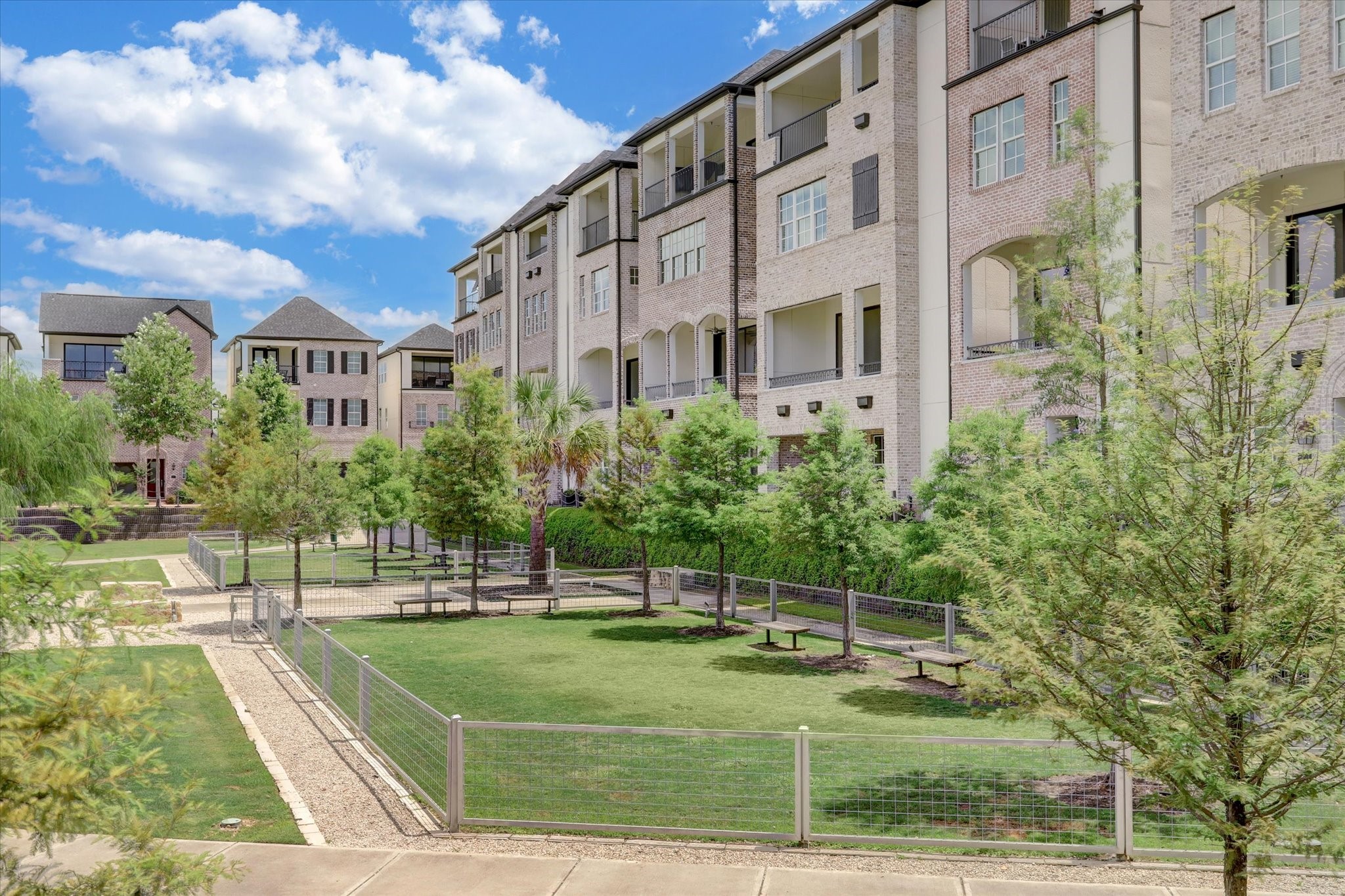 2722 Maxroy Street Houston, TX 77007 - Photo 7 of 11 2 spacious dog parks