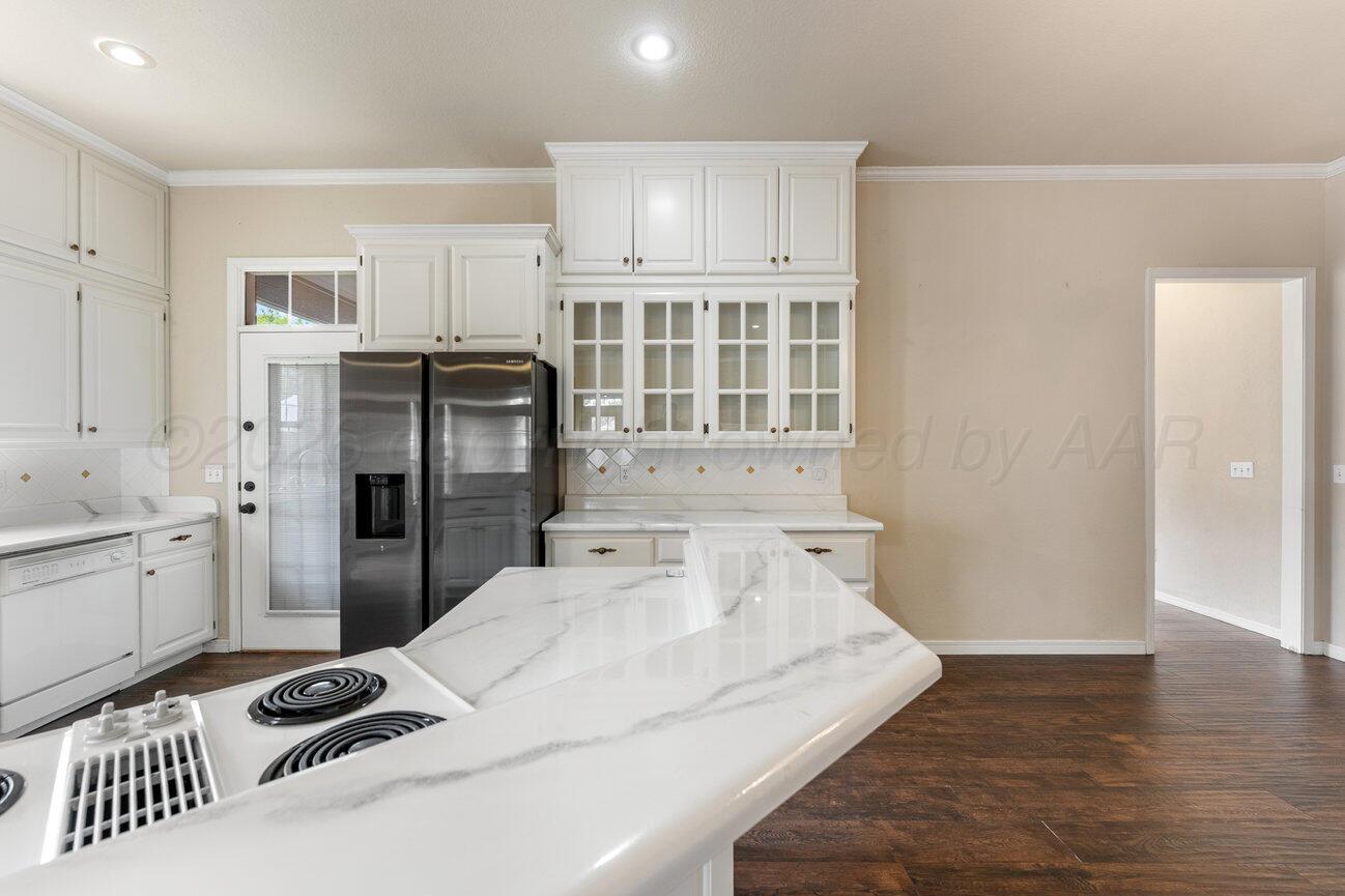 8103 Sheldon Road Amarillo, TX 79119 - Photo 22 of 52 Kitchen-7