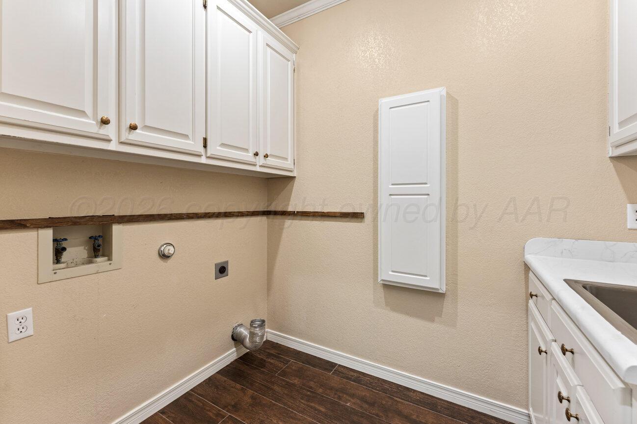 8103 Sheldon Road Amarillo, TX 79119 - Photo 47 of 52 Laundry-2
