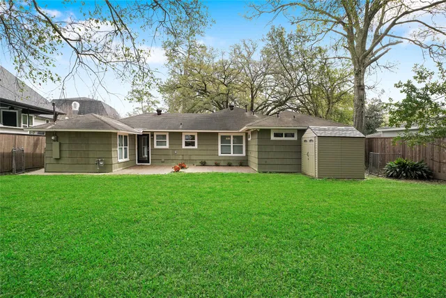 $3,200 | 1229 Timbergrove Lane, Houston, TX 77008