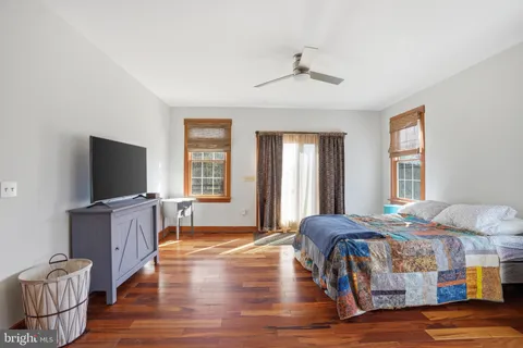 $949,900 | 9571 Foxville Road, Warrenton, VA 20186