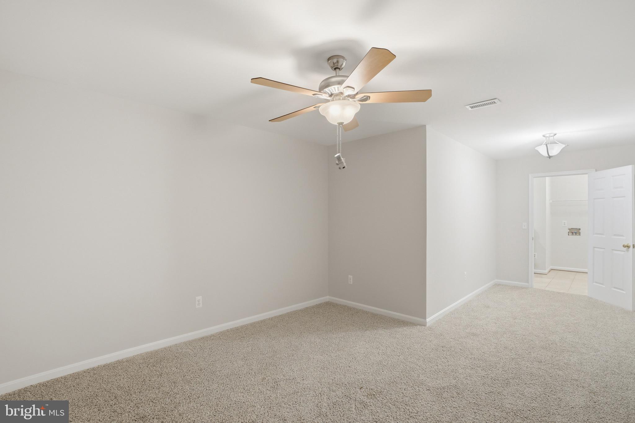 9571 Foxville Road Warrenton, VA 20186 - Photo 50 of 66 LL Den