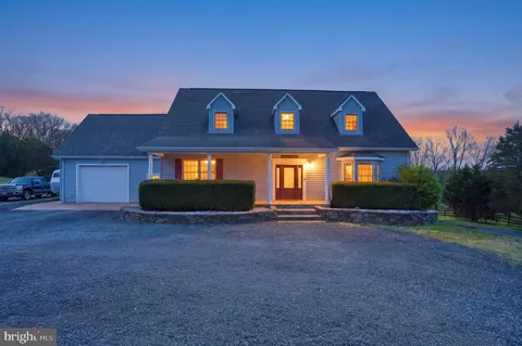 $949,900 | 9571 Foxville Road, Warrenton, VA 20186