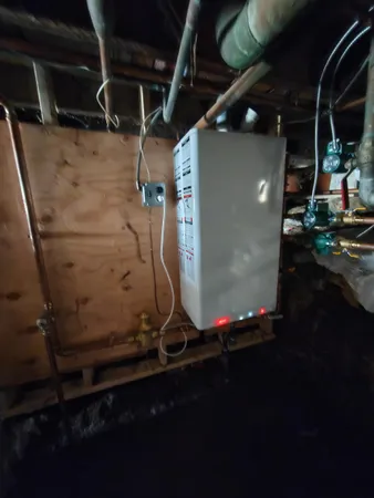 $475,000 | 123 Agassiz Street, Bethlehem, NH 03574