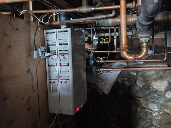 $475,000 | 123 Agassiz Street, Bethlehem, NH 03574