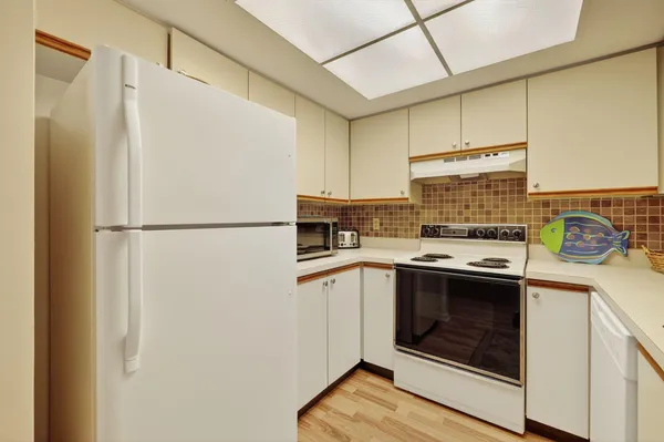 $120,000 | 301 Southwest South River Drive, Unit 204, Stuart, FL 34997