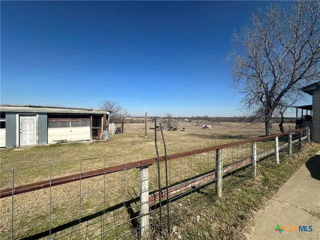 $475,000 | 9796 U.S. Highway 190, Rogers, TX 76569