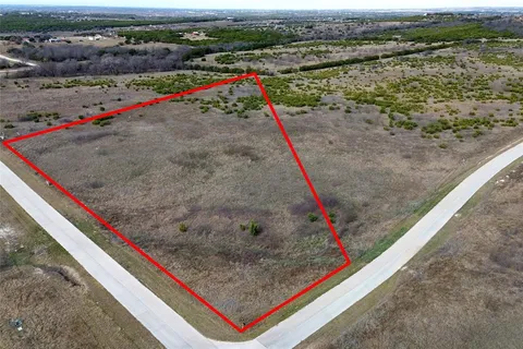 $439,500 | 7401 David Court, Godley, TX 76044