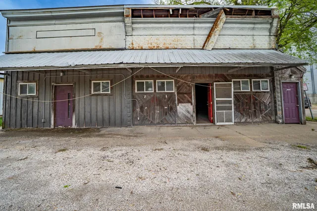 $44,900 | 100 South Main Street, Forest City, IL 61532