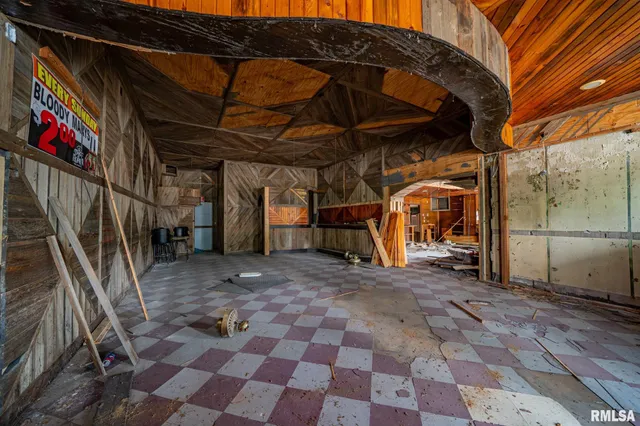 $44,900 | 100 South Main Street, Forest City, IL 61532