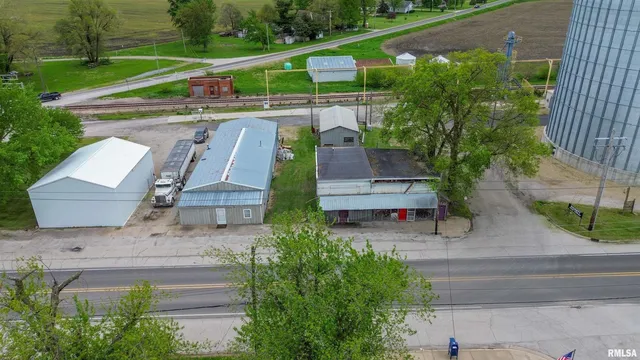 $44,900 | 100 South Main Street, Forest City, IL 61532