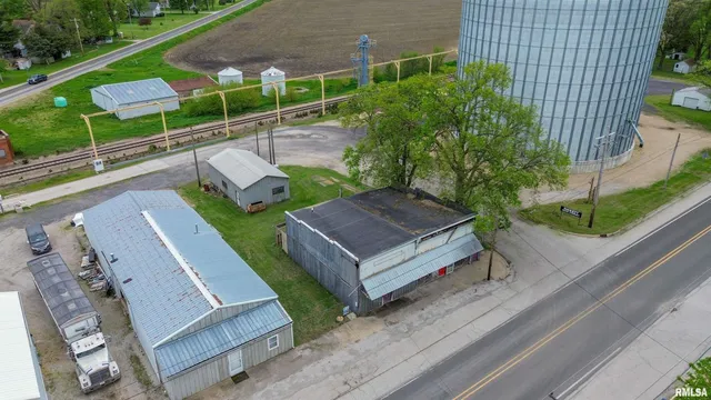 $44,900 | 100 South Main Street, Forest City, IL 61532