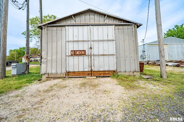 $44,900 | 100 South Main Street, Forest City, IL 61532