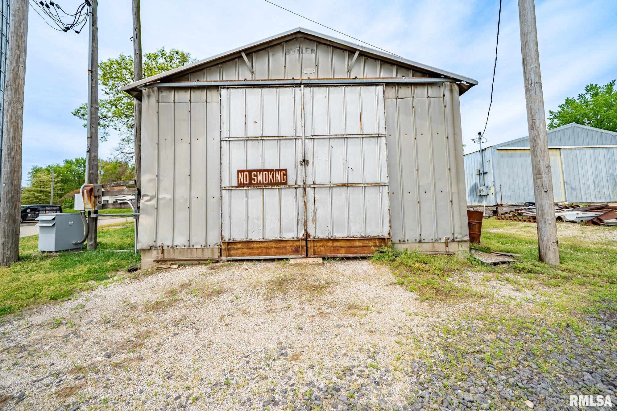 100 South Main Street Forest City, IL 61532 - Photo 4 of 27