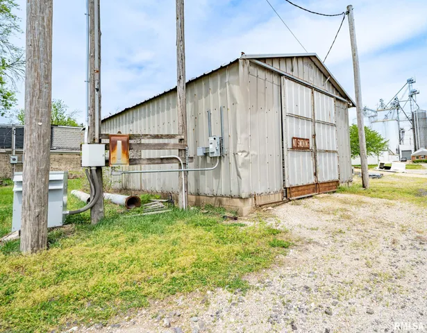 $44,900 | 100 South Main Street, Forest City, IL 61532