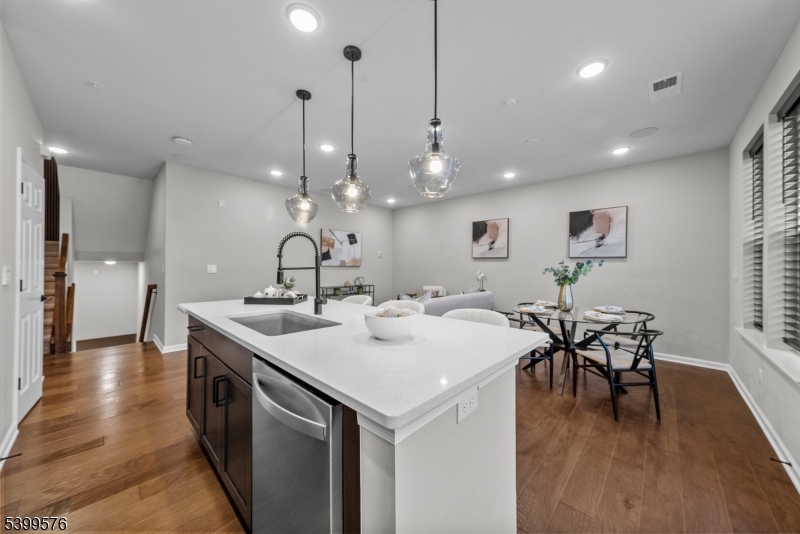 4 Sadie Circle, Unit 4204 Union, NJ 07083 - Photo 2 of 50