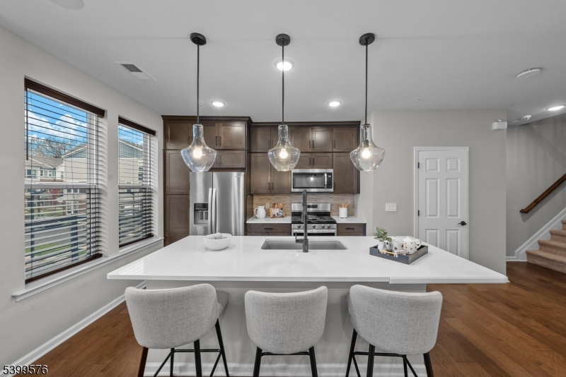 4 Sadie Circle, Unit 4204 Union, NJ 07083 - Photo 3 of 50