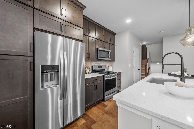 4 Sadie Circle, Unit 4204 Union, NJ 07083 - Photo 4 of 50