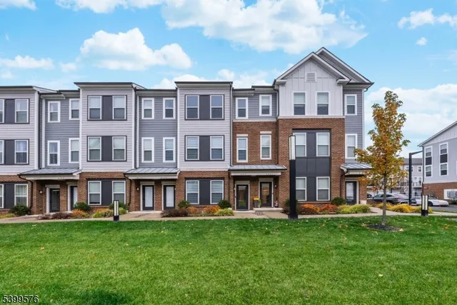$769,000 | 4 Sadie Circle, Unit 4204, Union, NJ 07083