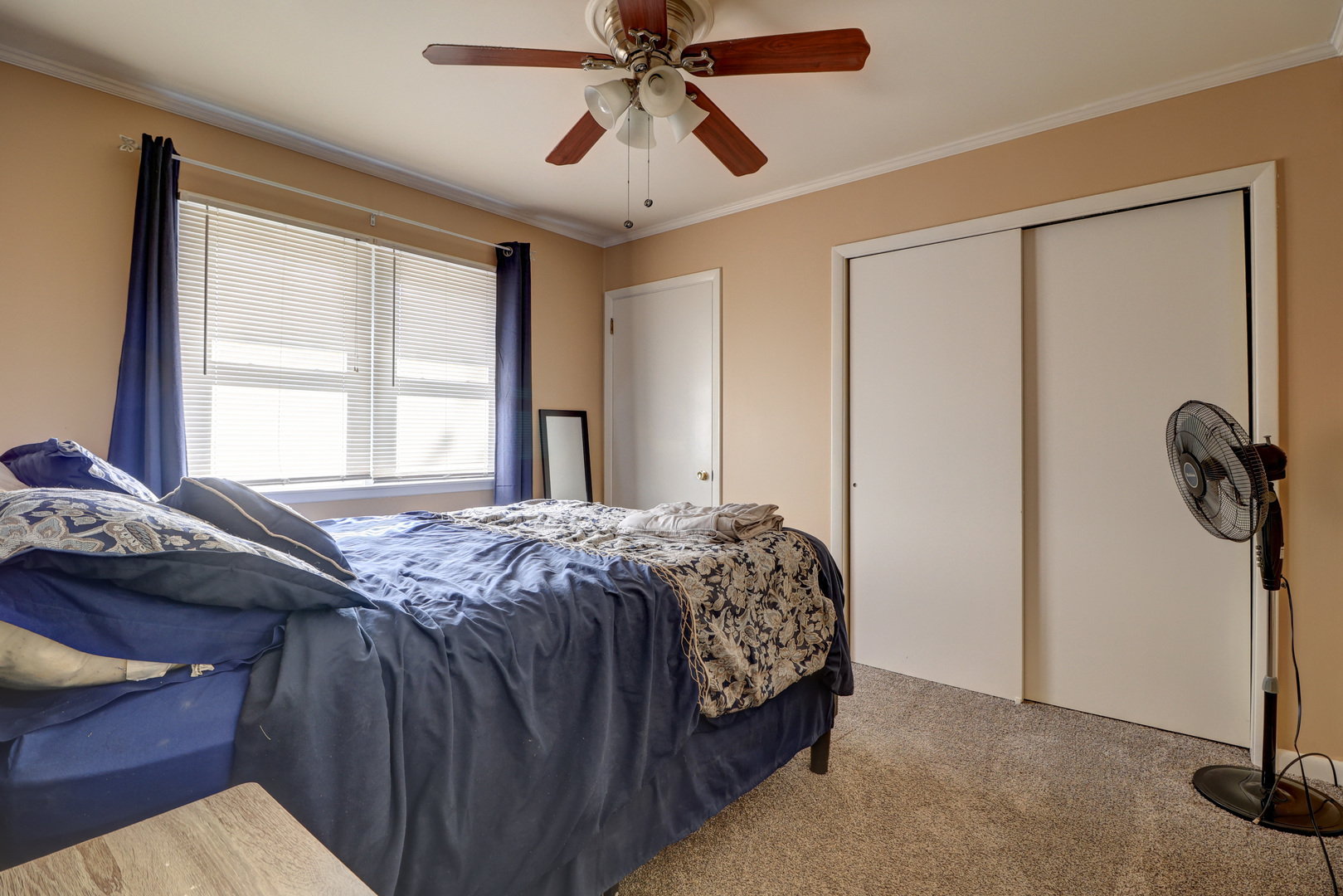 2927 Pershing Boulevard Clinton, IA 52732 - Photo 8 of 23