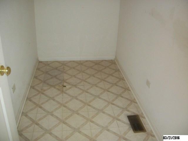 360 Stonegate Road Bolingbrook, IL 60440 - Photo 9 of 20