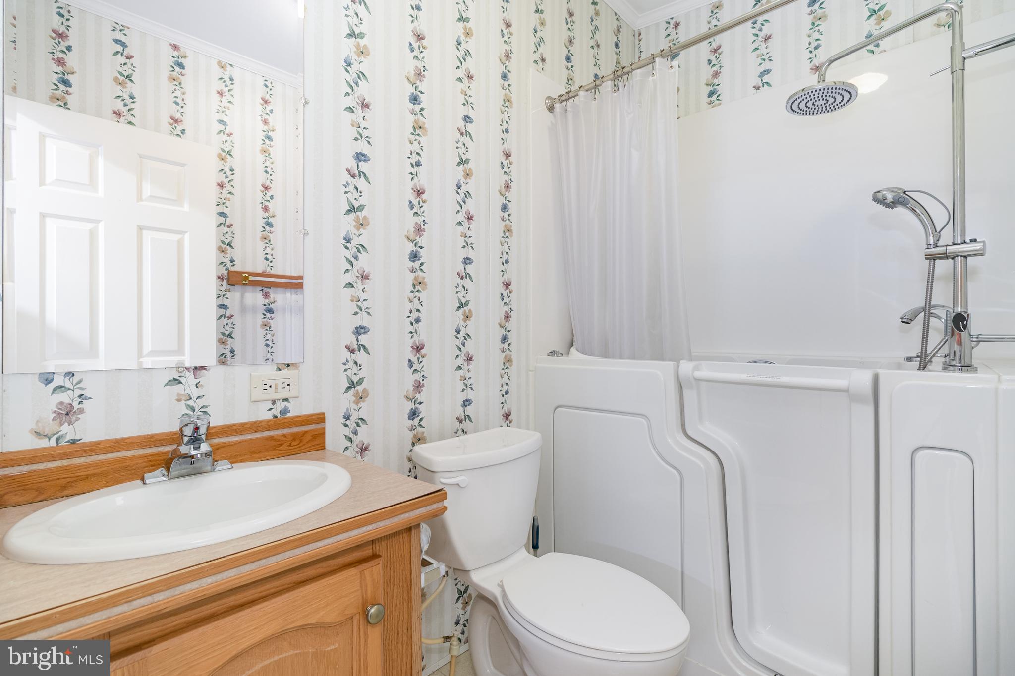 268 David Circle York, PA 17406 - Photo 19 of 26 a bathroom with a sink toilet and shower