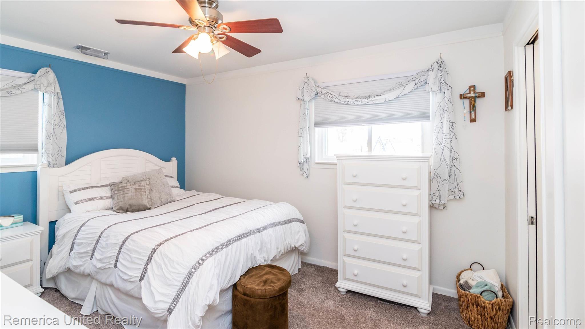 23800 Meadowbrook Road Novi, MI 48375 - Photo 17 of 33 Master Bedroom.jpg