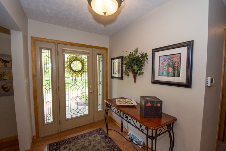 3515 Locust Road South Bend, IN 46614 - Photo 2 of 36 Gallery Image 2