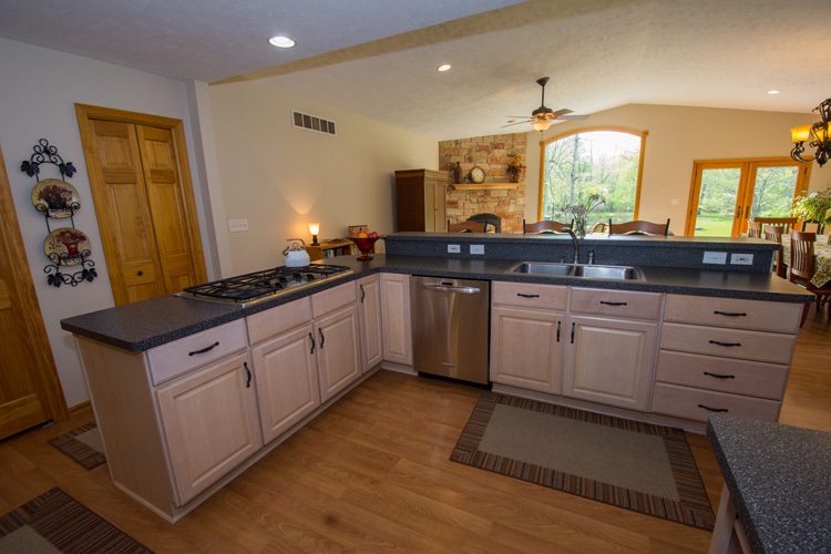 3515 Locust Road South Bend, IN 46614 - Photo 11 of 36 Gallery Image 11