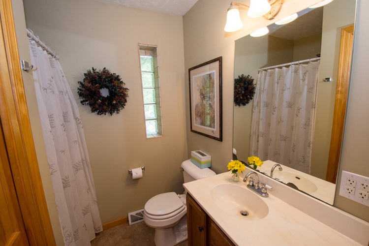 3515 Locust Road South Bend, IN 46614 - Photo 15 of 36 Gallery Image 15