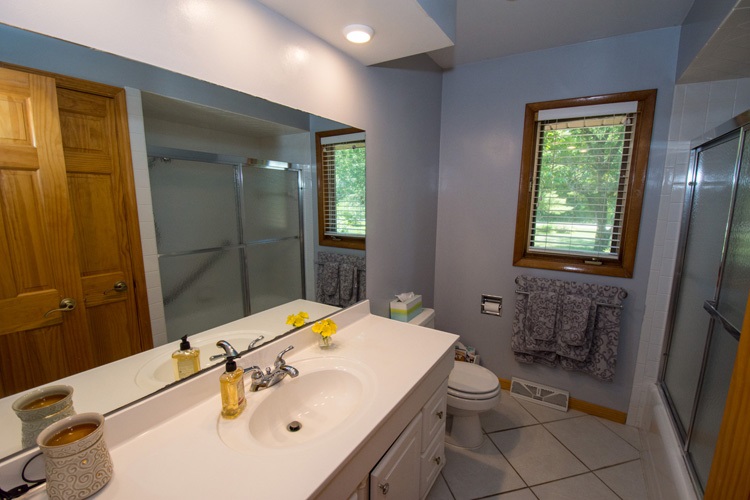 3515 Locust Road South Bend, IN 46614 - Photo 19 of 36 Gallery Image 19
