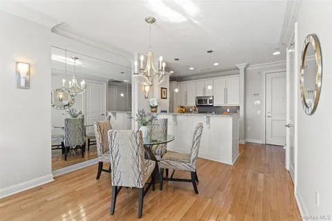 $999,000 | 1 Christie Place, Unit 406W, Scarsdale, NY 10583
