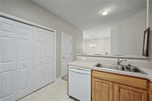 $285,000 | 124 Camry Lane Southwest, Grayson, GA 30017