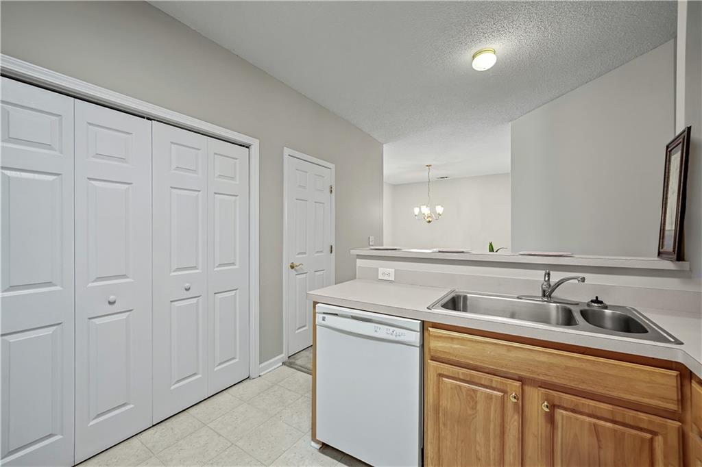 124 Camry Lane Southwest Grayson, GA 30017 - Photo 10 of 30