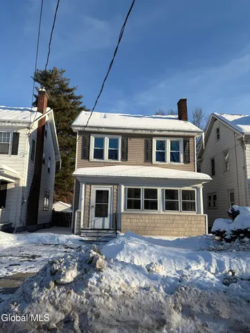 $378,800 | 17 Winthrop Avenue, Albany, NY 12203