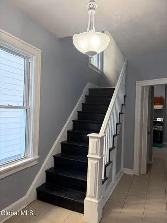 $365,000 | 17 Winthrop Avenue, Albany, NY 12203