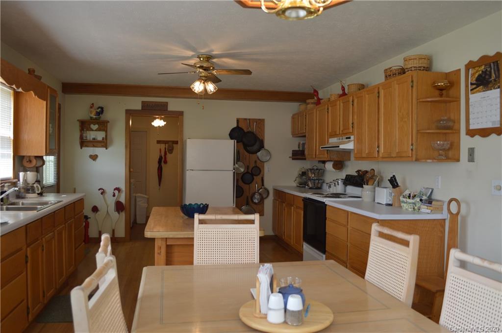 73 Asbury Road Waynesville, NC 28785 - Photo 14 of 25 Gallery Image 14