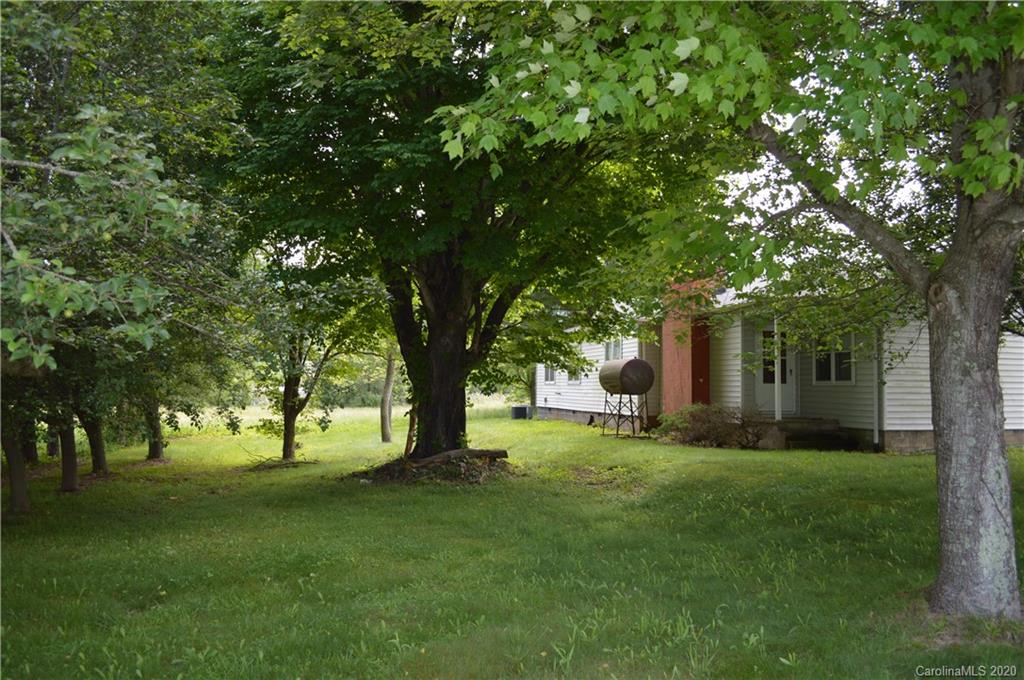 73 Asbury Road Waynesville, NC 28785 - Photo 3 of 25 Gallery Image 3