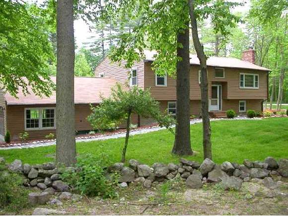 89 Hunting Road Auburn, NH 03032 - Photo 1 of 5